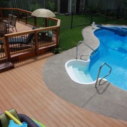 Composite-Decking-around-pool